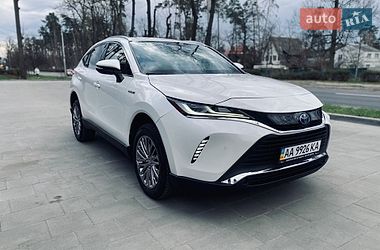 Позашляховик / Кросовер Toyota Venza 2020 в Бучі