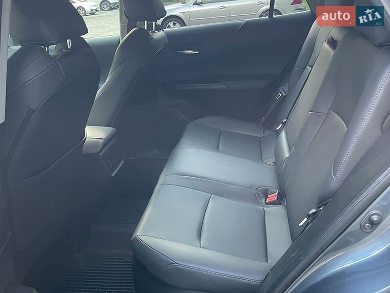Внедорожник / Кроссовер Toyota Venza 2021 в Киеве
