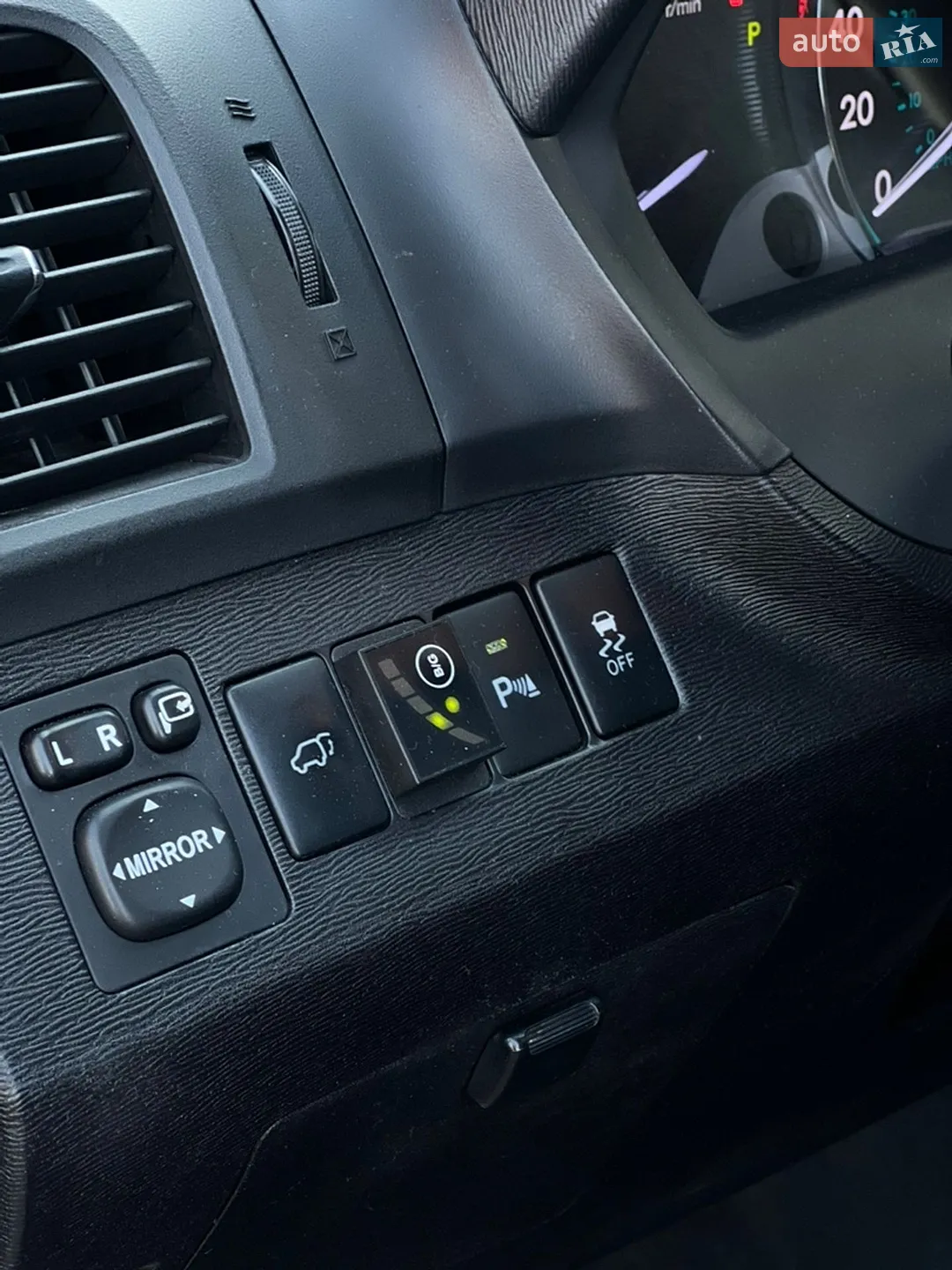 2016 Toyota Venza - мініатюра 32