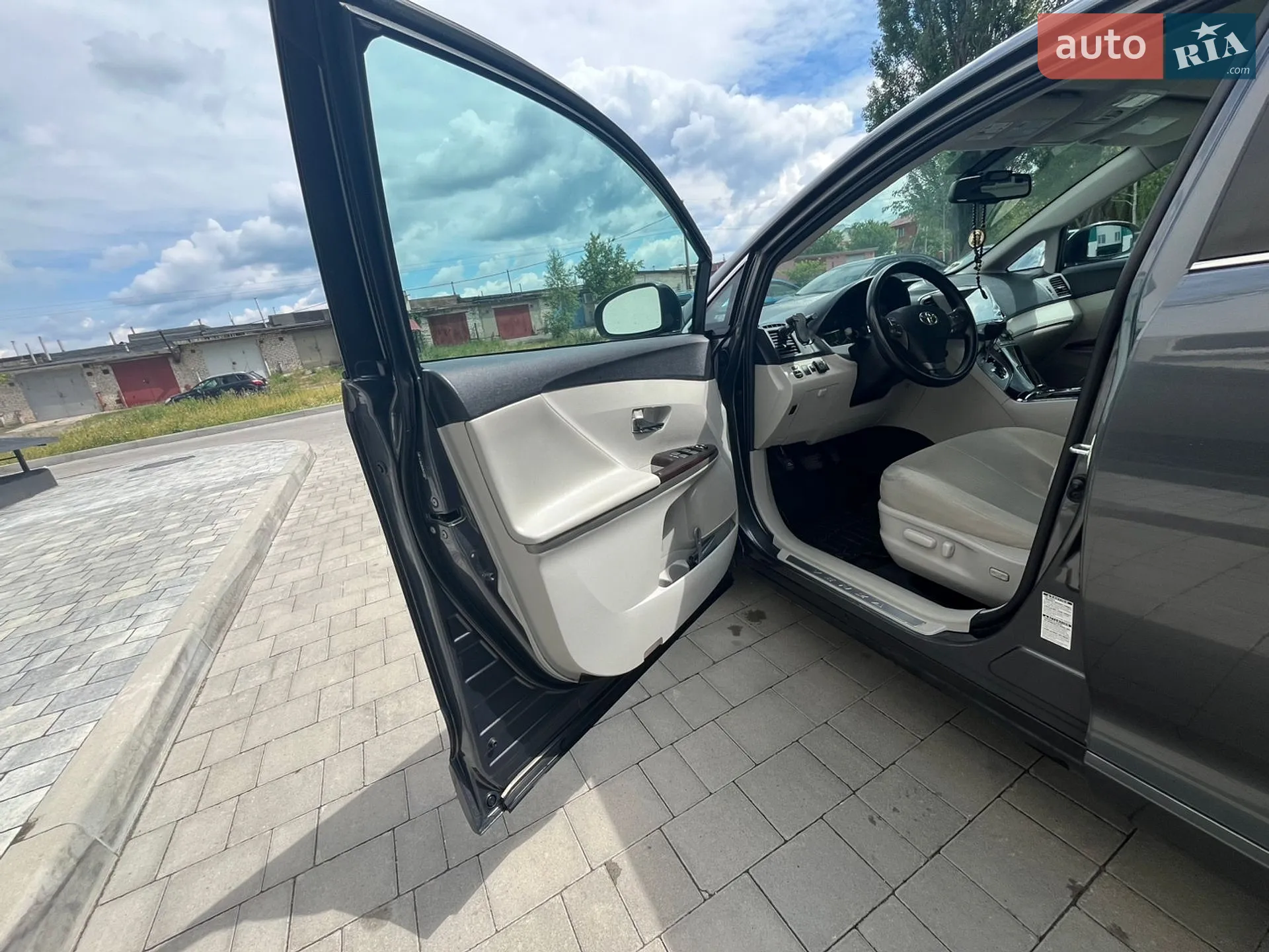 2011 Toyota Venza - мініатюра 12