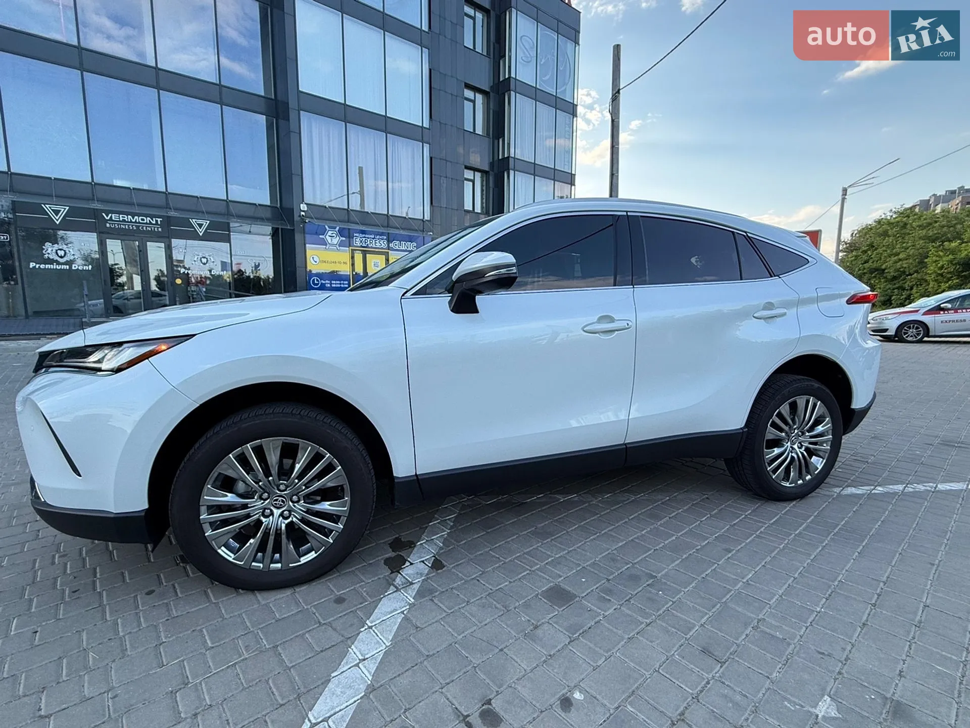 2024 Toyota Venza - мініатюра 2