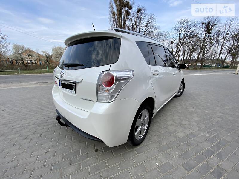 Мінівен Toyota Verso 2013 в Хмельницькому фото 7 Мінівен Toyota Verso 2013 в Хмельницькому