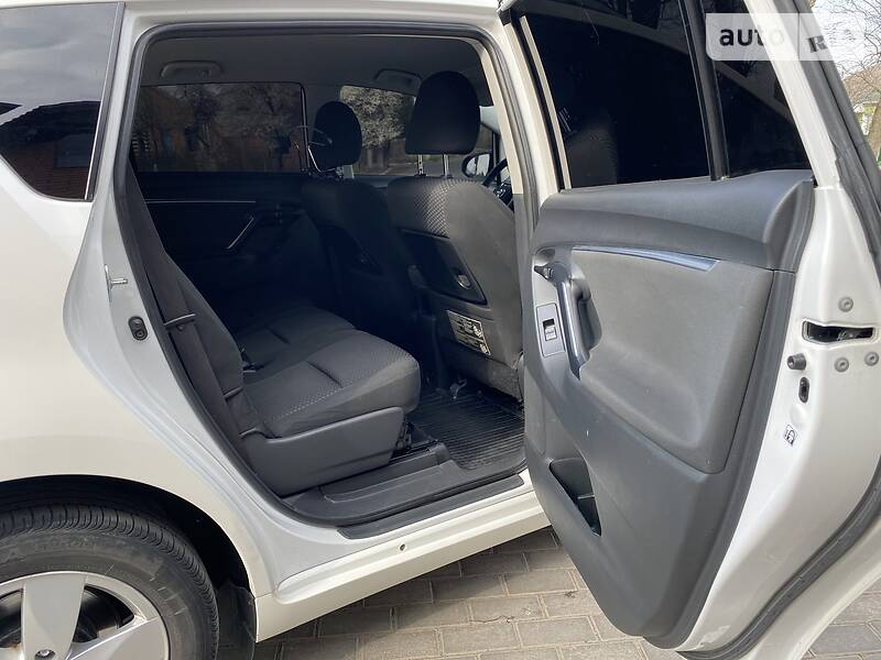 Мінівен Toyota Verso 2013 в Хмельницькому фото 20 Мінівен Toyota Verso 2013 в Хмельницькому