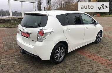 Минивэн Toyota Verso 2013 в Луцке