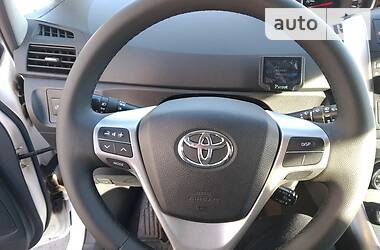 Минивэн Toyota Verso 2013 в Красилове