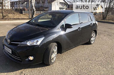 Минивэн Toyota Verso 2014 в Самборе