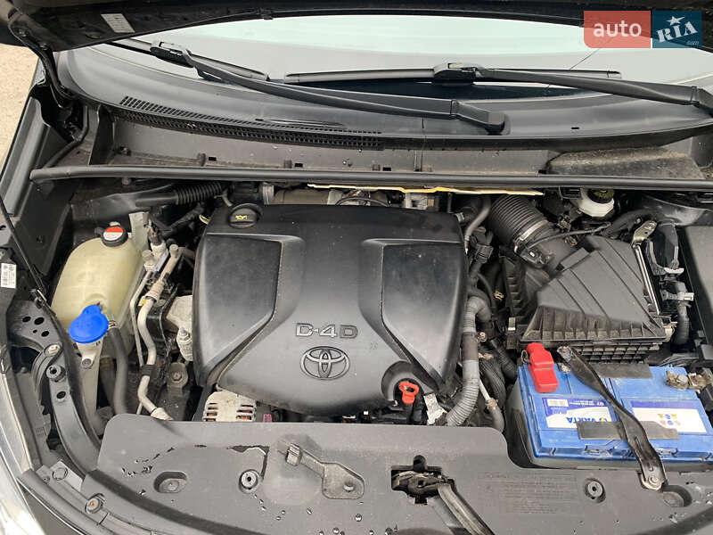 Минивэн Toyota Verso 2014 в Луцке