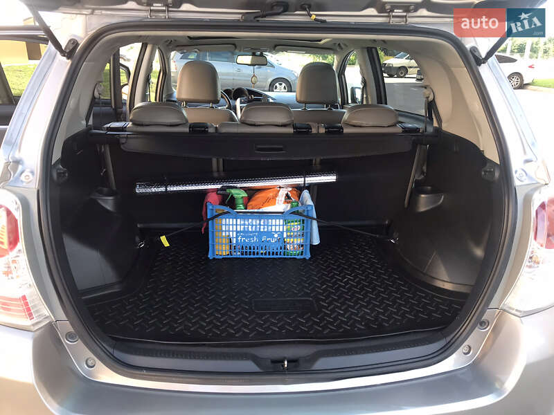 Мінівен Toyota Verso 2014 в Хмельницькому
