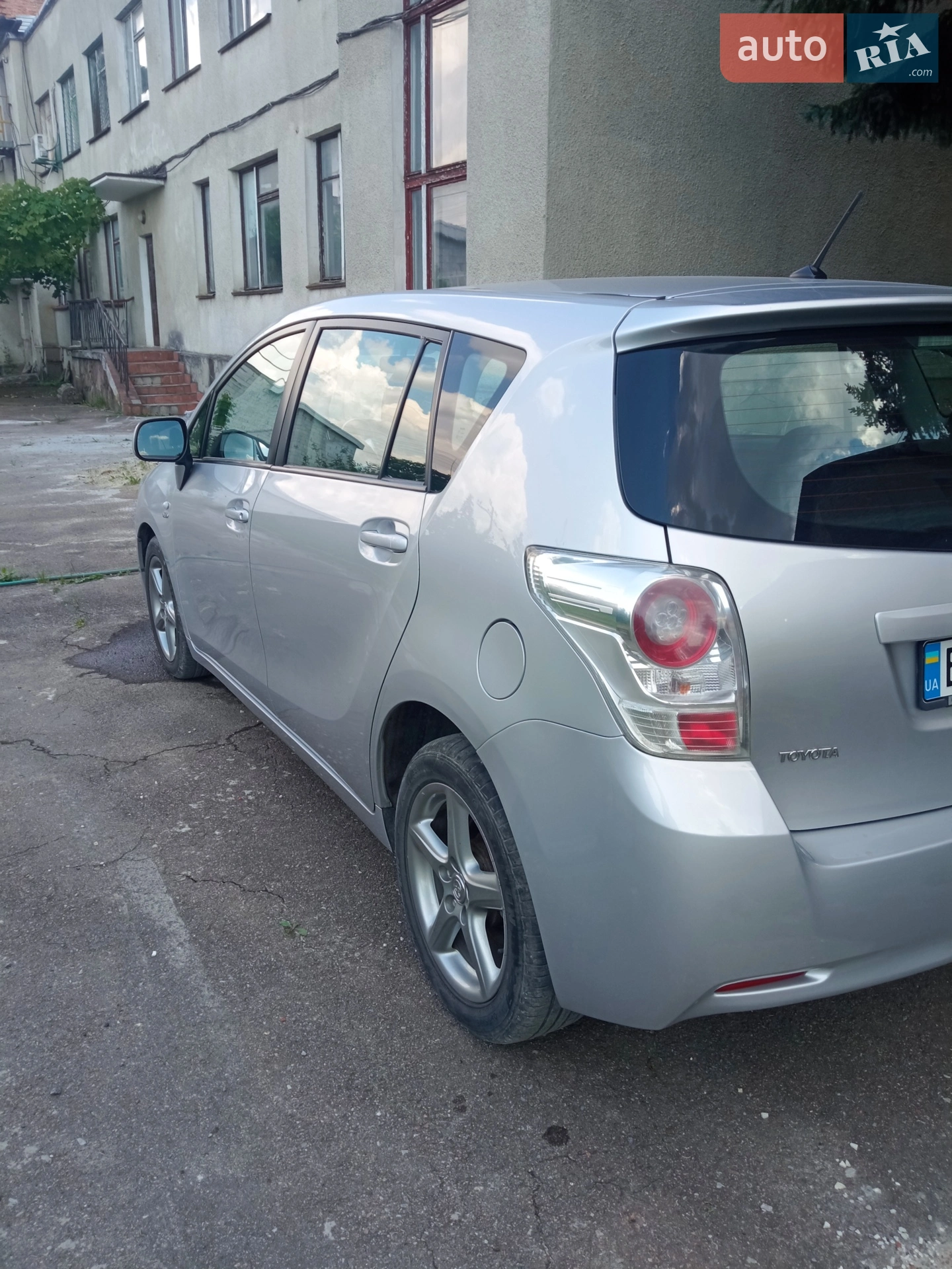 Toyota Verso 2011 VIN NMTDB26R80R006931 фото оголошення 4 з 20