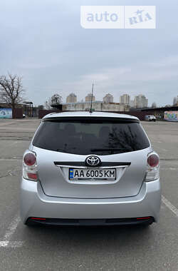 Мінівен Toyota Verso 2014 в Києві