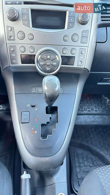 Минивэн Toyota Verso 2009 в Каменец-Подольском фото 67 Минивэн Toyota Verso 2009 в Каменец-Подольском