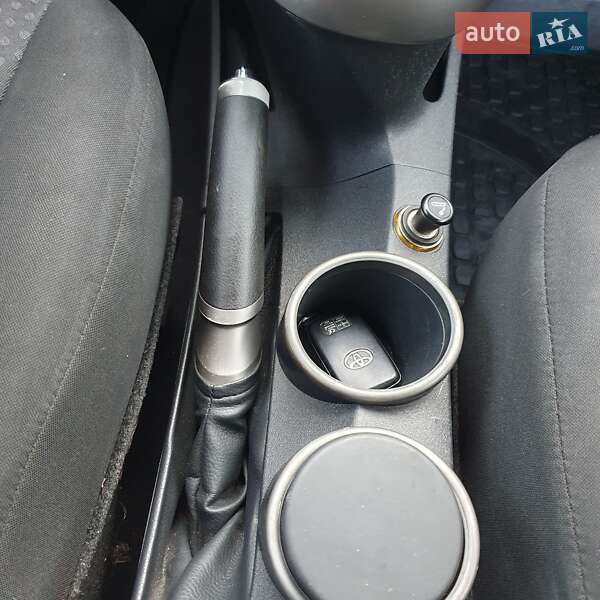 Минивэн Toyota Verso 2009 в Каменец-Подольском фото 89 Минивэн Toyota Verso 2009 в Каменец-Подольском