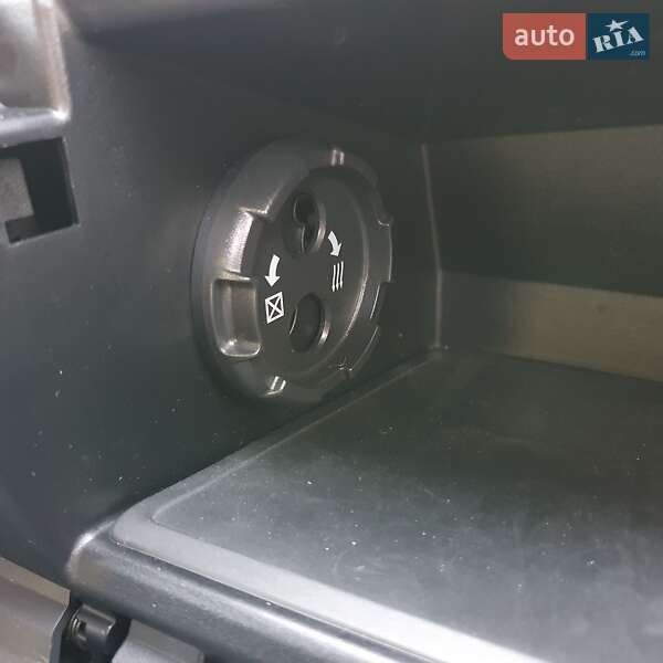 Минивэн Toyota Verso 2009 в Каменец-Подольском фото 97 Минивэн Toyota Verso 2009 в Каменец-Подольском