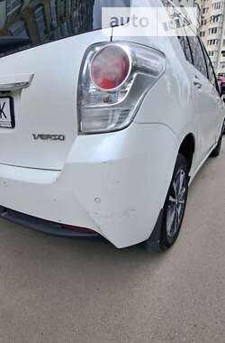Минивэн Toyota Verso 2013 в Киеве