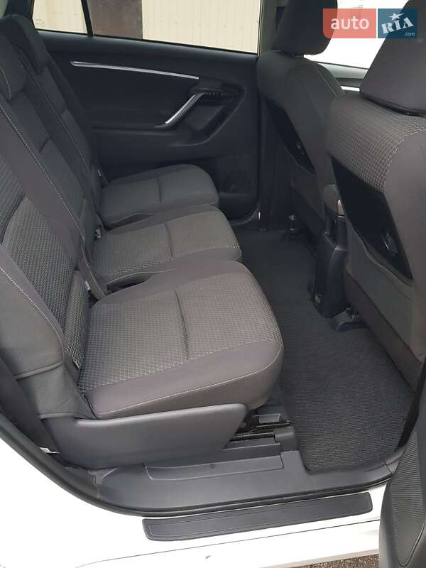 Минивэн Toyota Verso 2014 в Черкассах