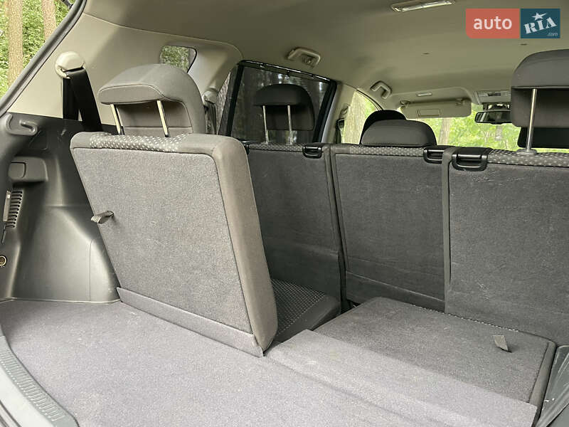 Мінівен Toyota Verso 2010 в Чернігові