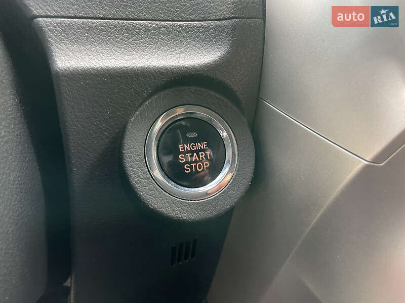 Мінівен Toyota Verso 2010 в Чернігові