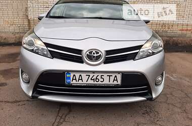 Мінівен Toyota Verso 2013 в Чернігові