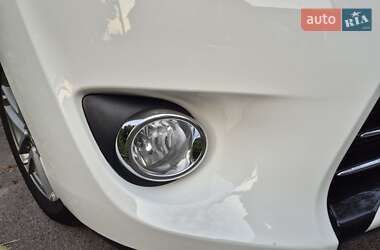 Минивэн Toyota Verso 2015 в 