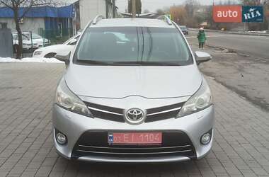 Мінівен Toyota Verso 2014 в Красилові