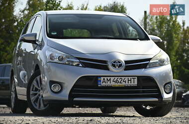 Мінівен Toyota Verso 2015 в 