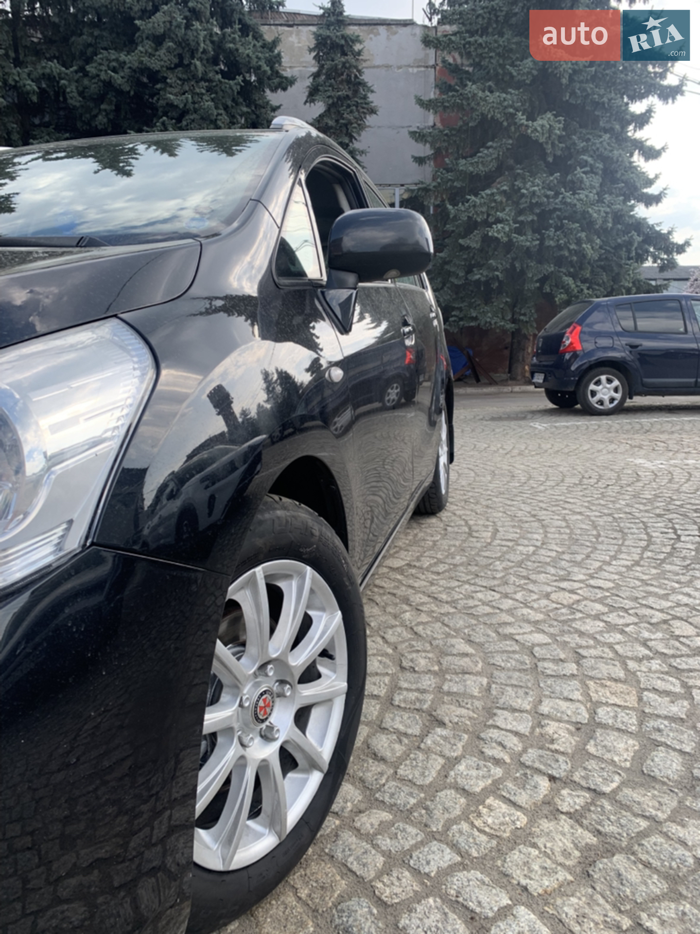 2010 Toyota Verso - мініатюра 2