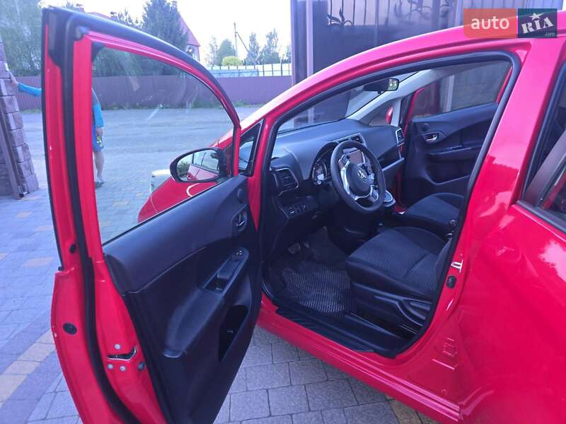 Мінівен Toyota Verso 2012 в Луцьку