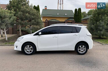 Минивэн Toyota Verso 2014 в 