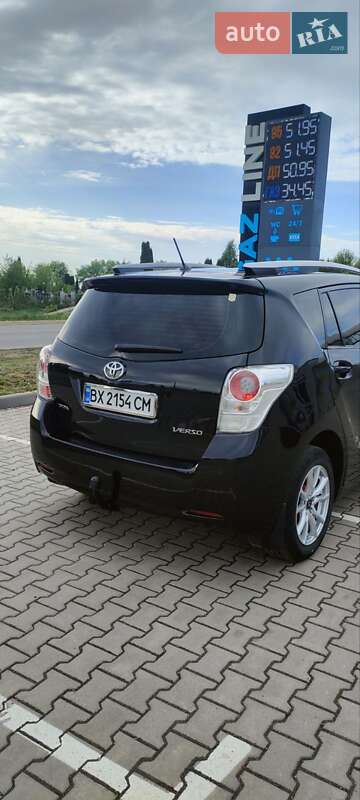 Минивэн Toyota Verso 2012 в Деражне