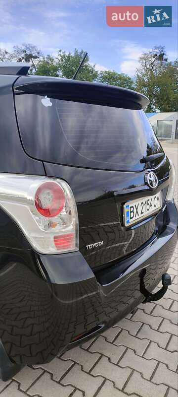 Минивэн Toyota Verso 2012 в Деражне