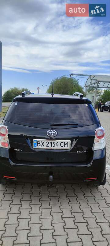 Минивэн Toyota Verso 2012 в Деражне