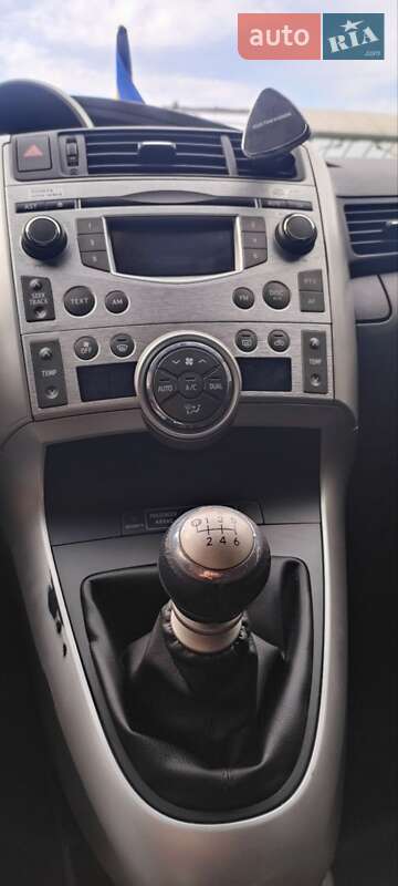 Минивэн Toyota Verso 2012 в Деражне