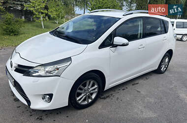 Минивэн Toyota Verso 2014 в Збараже