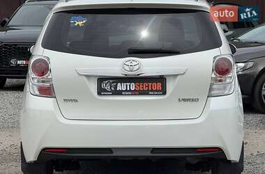 Минивэн Toyota Verso 2013 в 