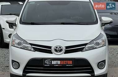 Минивэн Toyota Verso 2013 в 
