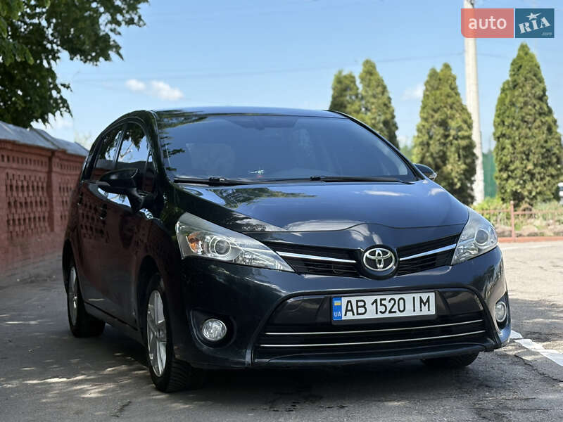 Toyota Verso 2015