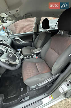 Минивэн Toyota Verso 2010 в 