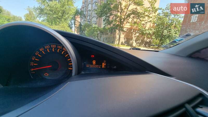 Мінівен Toyota Verso 2011 в Полтаві