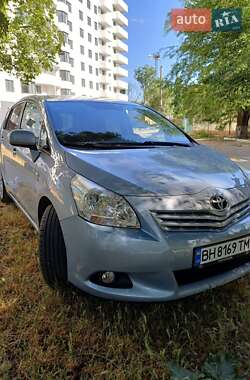 Мінівен Toyota Verso 2012 в Одесі