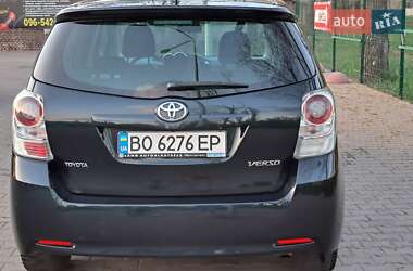 Мінівен Toyota Verso 2012 в Кривому Розі