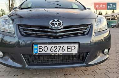 Мінівен Toyota Verso 2012 в Кривому Розі