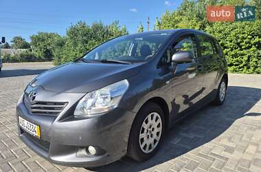 Минивэн Toyota Verso 2010 в Немирове