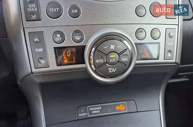 Минивэн Toyota Verso 2010 в 