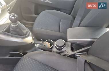 Минивэн Toyota Verso 2010 в 