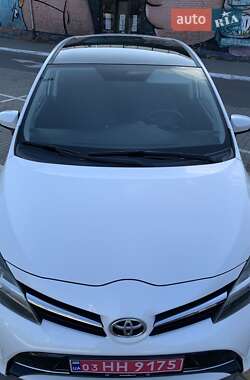 Мінівен Toyota Verso 2012 в Луцьку