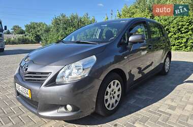 Мінівен Toyota Verso 2010 в Немирові