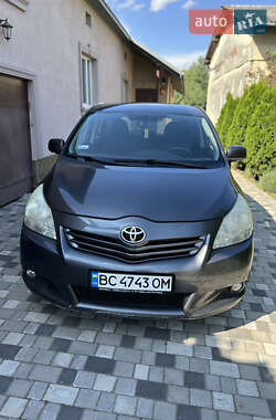 Минивэн Toyota Verso 2010 в Львове