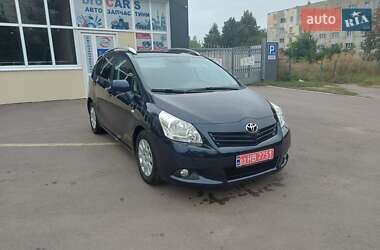 Минивэн Toyota Verso 2011 в Конотопе