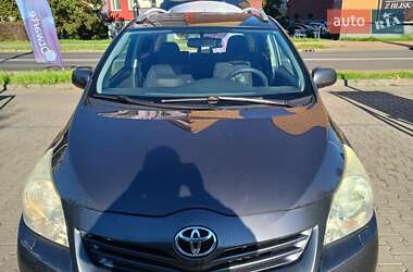 Мінівен Toyota Verso 2010 в Долині