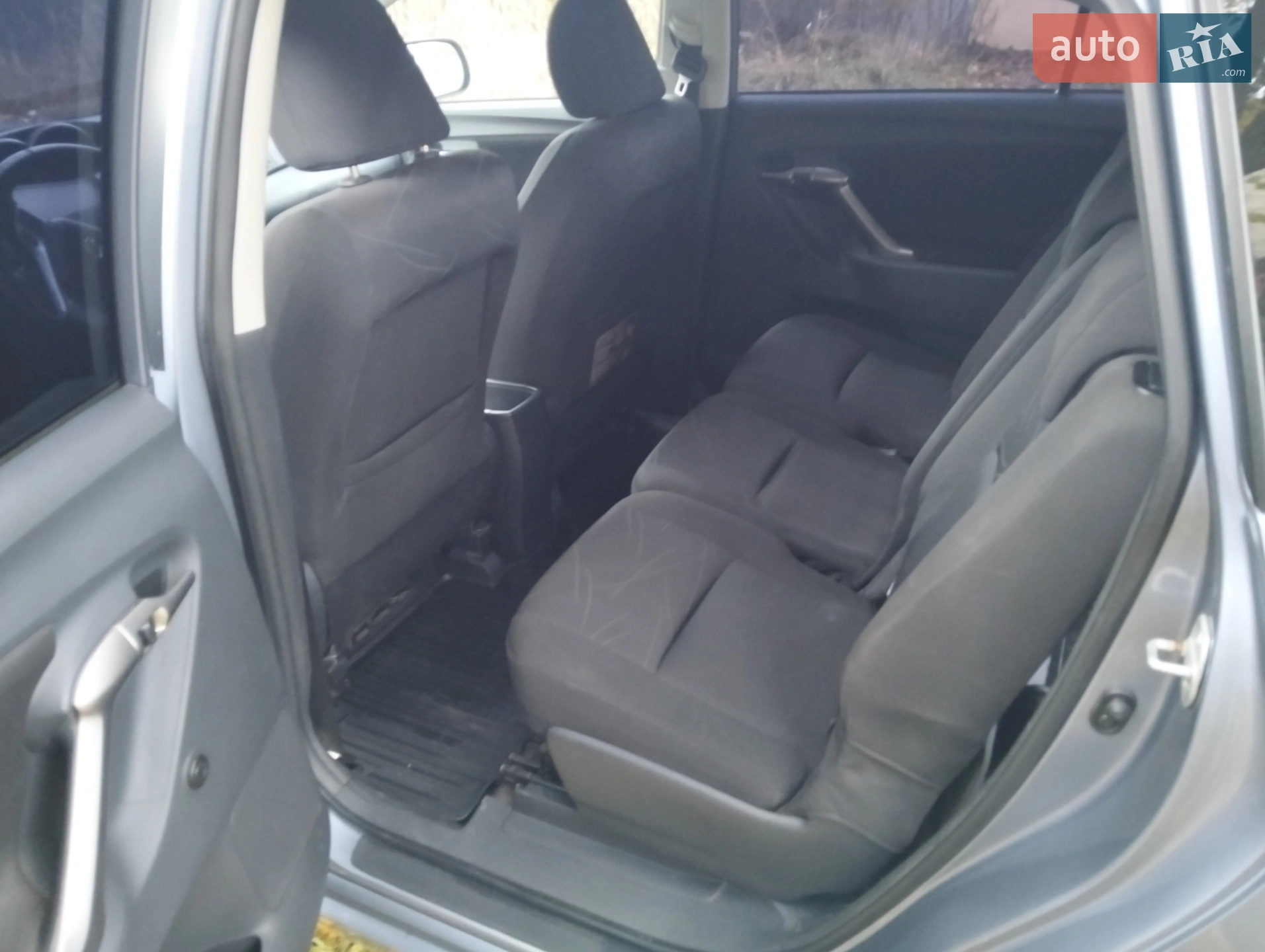 2010 Toyota Verso - мініатюра 12